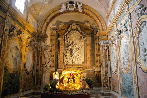 Nativity scene in a side chapel.