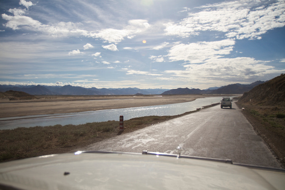 The current G318, or Northern Friendship Highway between Shigatse and Lhasa.