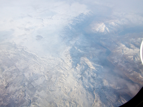 Columbia River in center-right.   Lake Chelan far right.