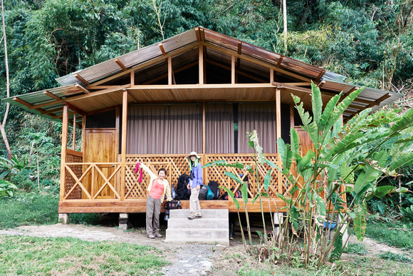 Very comfortable Guadalupe Lodge, up a branch of the Queros River from Pillcopata.  600m/1,900ft.