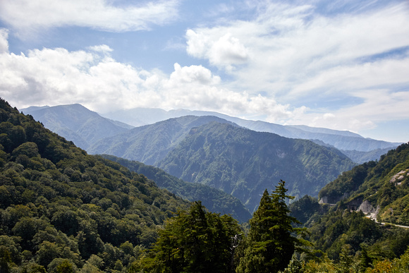 Scenic spot to see 2702m/8,865ft Hakusan (just under clouds), which we summited the day prior.