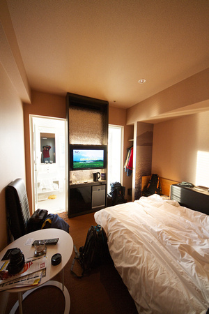 Small room at the Remm Kagoshima. Windows in bathroom only.