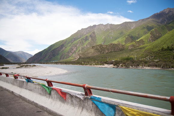 The Nyang has become a huge river.  It is one of the main tributaries of the Yarlung Tsangpo.