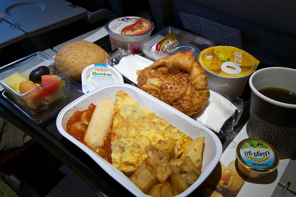 Excellent breakfast, though served a bit early.