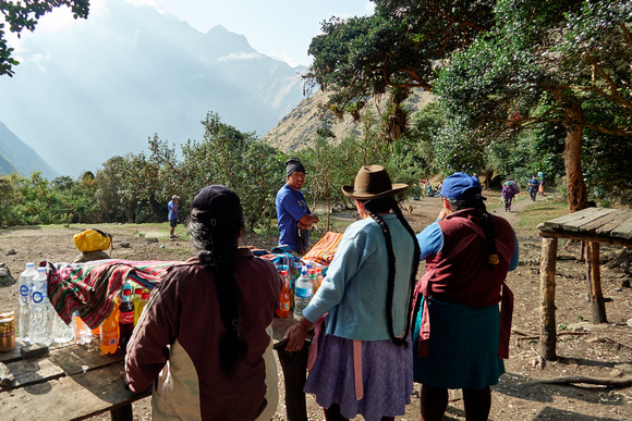 An hour later, last place to buy supplies before Machu Picchu