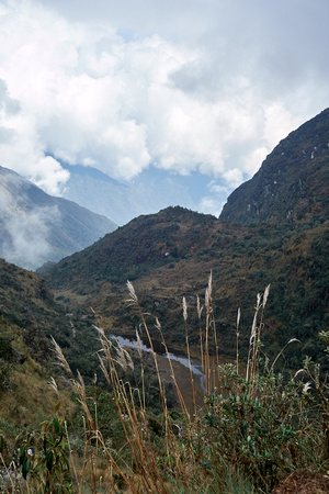 Looking west and where we are heading, from Runkuraqay Pass