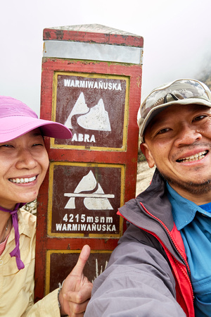 Made it!  At 4,215m/13,828ft, still the highest place we've hiked to.